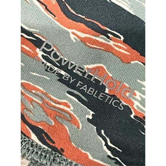 Fabletics leggings  - Picture 7 of 8